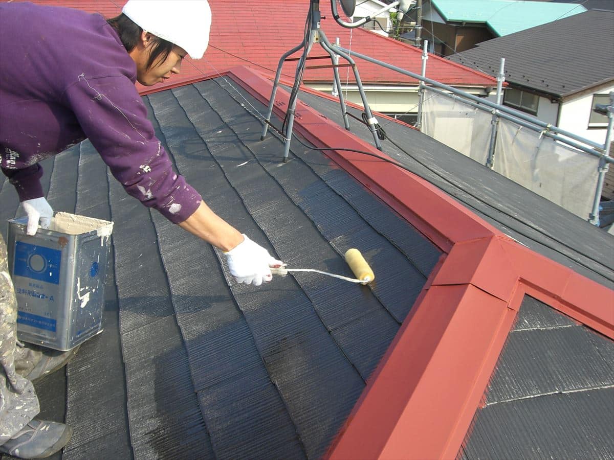 CIMG5777_R | 外壁塗装は神奈川県横浜市の塗装職人 屋根 下塗り