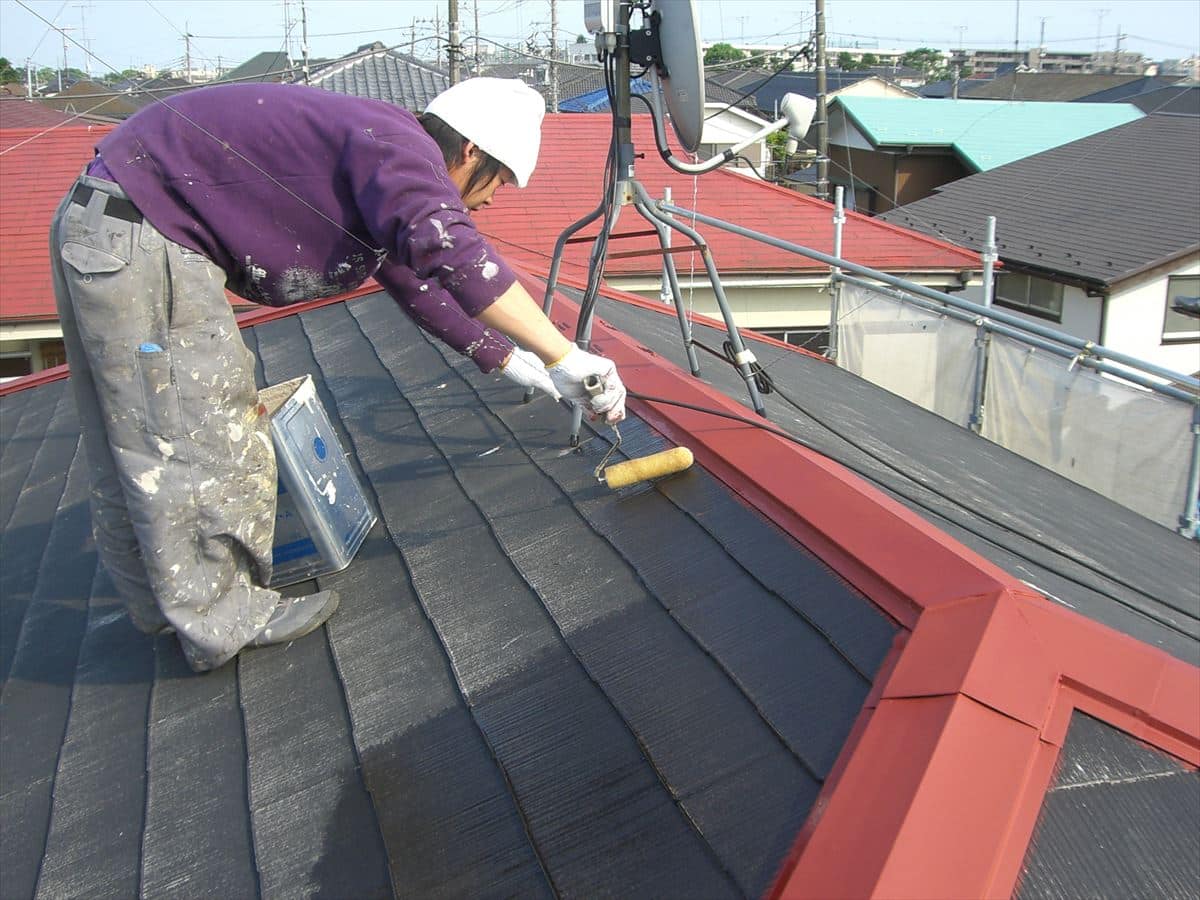 CIMG5778_R | 外壁塗装は神奈川県横浜市の塗装職人 屋根 コロニアル シーラー