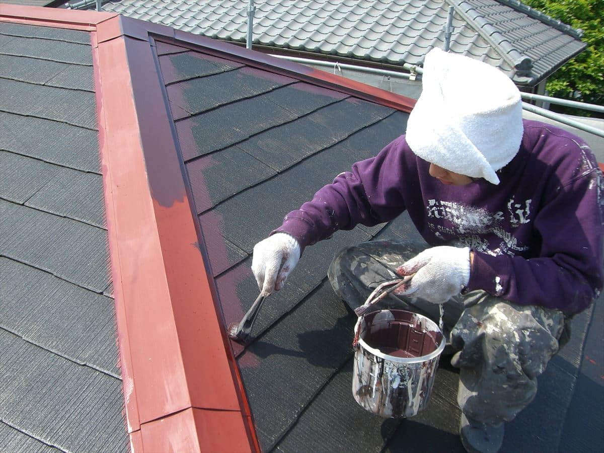 CIMG5780_R | 外壁塗装は神奈川県横浜市の塗装職人 屋根 中塗り