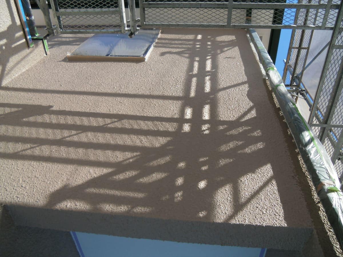 CIMG7956_R | 外壁塗装は神奈川県横浜市の塗装職人 外壁の中塗り