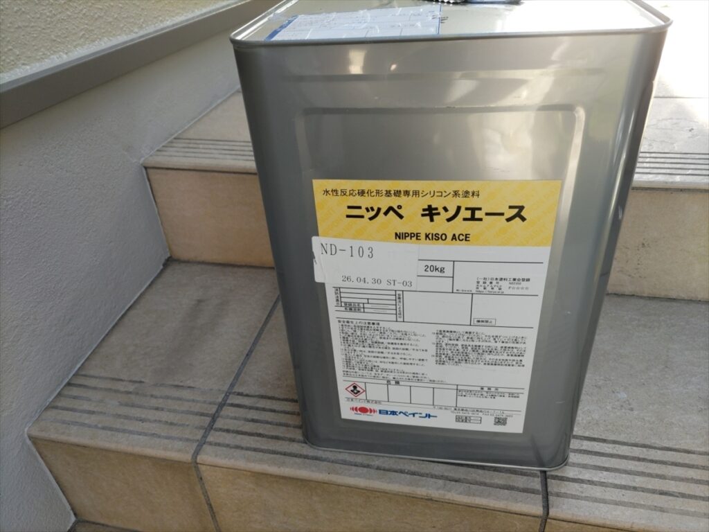 キソエースと表示された材料缶