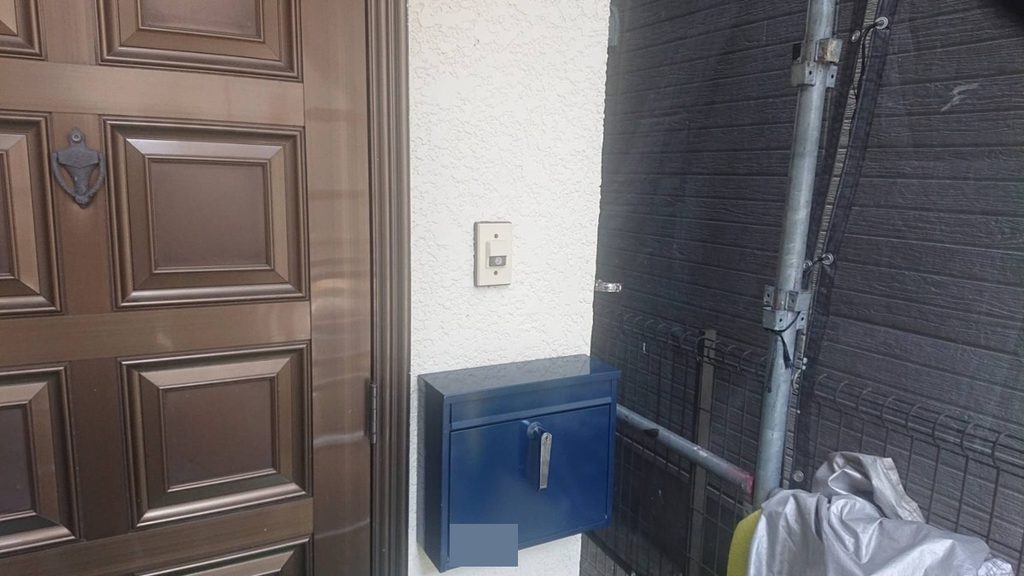 玄関まわりの外壁塗装前