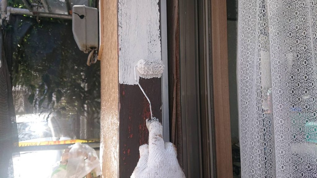 木枠の1回目の塗装