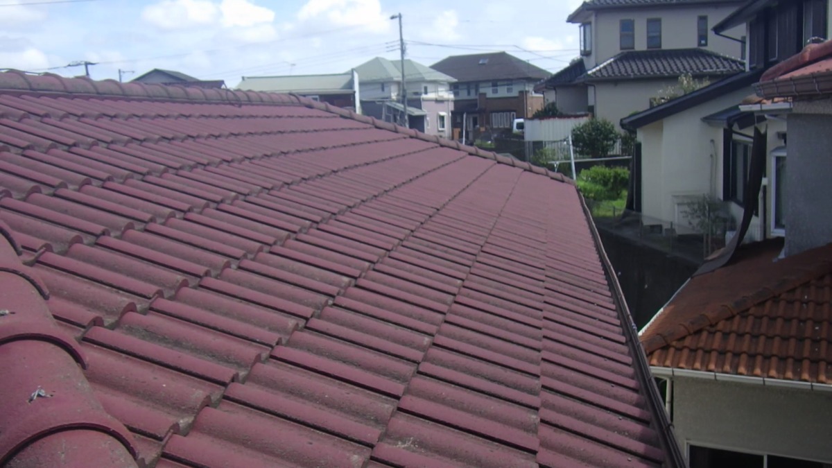 hodogaya-renovation-002 | 外壁塗装は神奈川県横浜市の塗装職人 施工前の瓦屋根