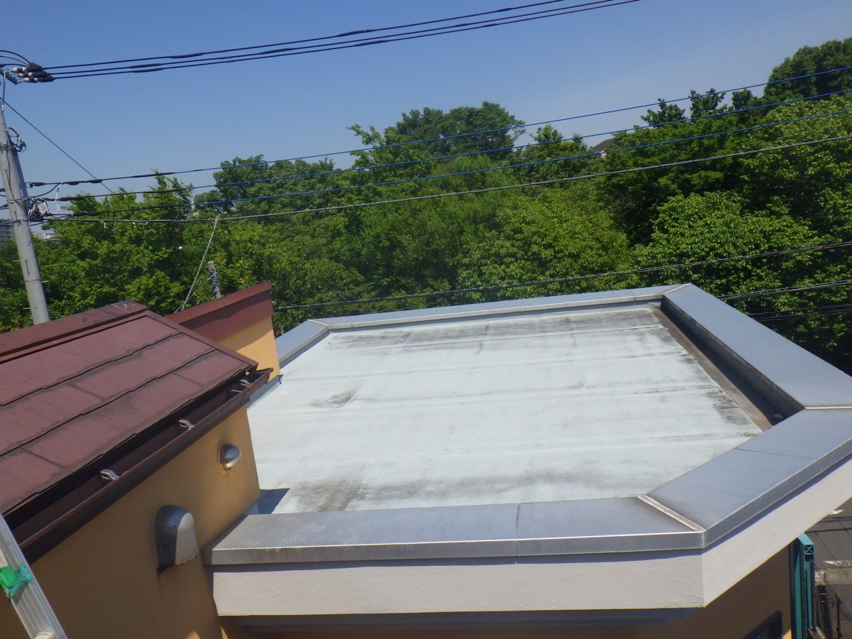renovation-003 | 外壁塗装は神奈川県横浜市の塗装職人 改修前の陸屋根防水面