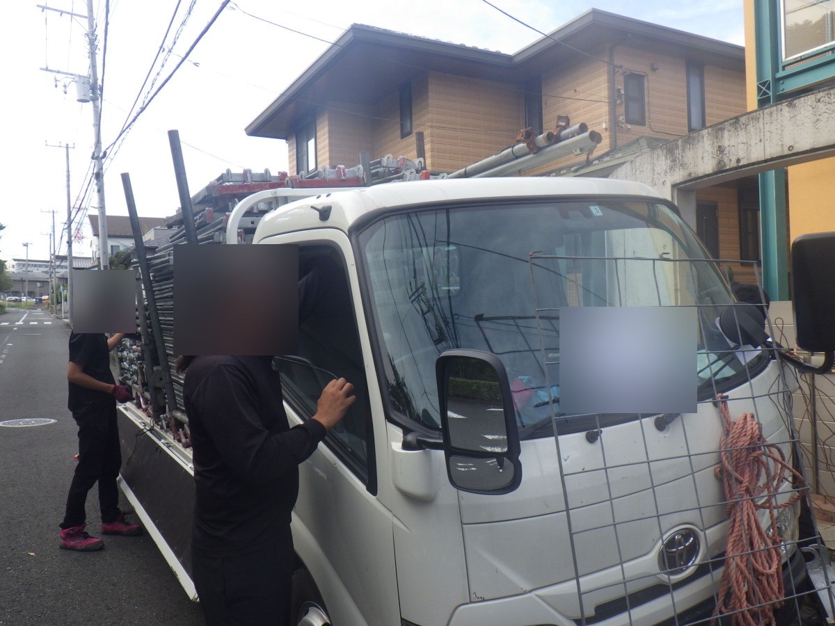 renovation-007 | 外壁塗装は神奈川県横浜市の塗装職人 足場工事の準備
