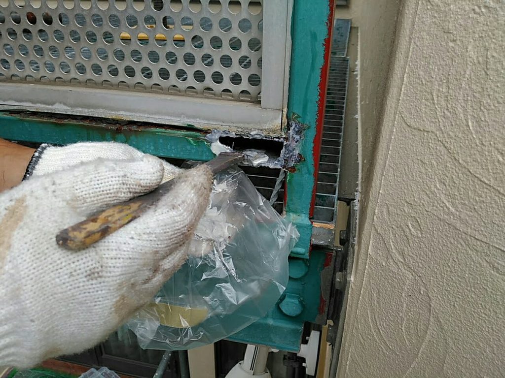 ユニエポ接着剤の塗布