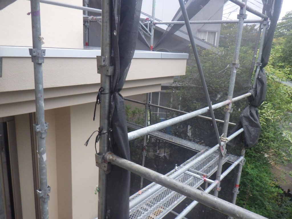 建物の角と外壁の確認