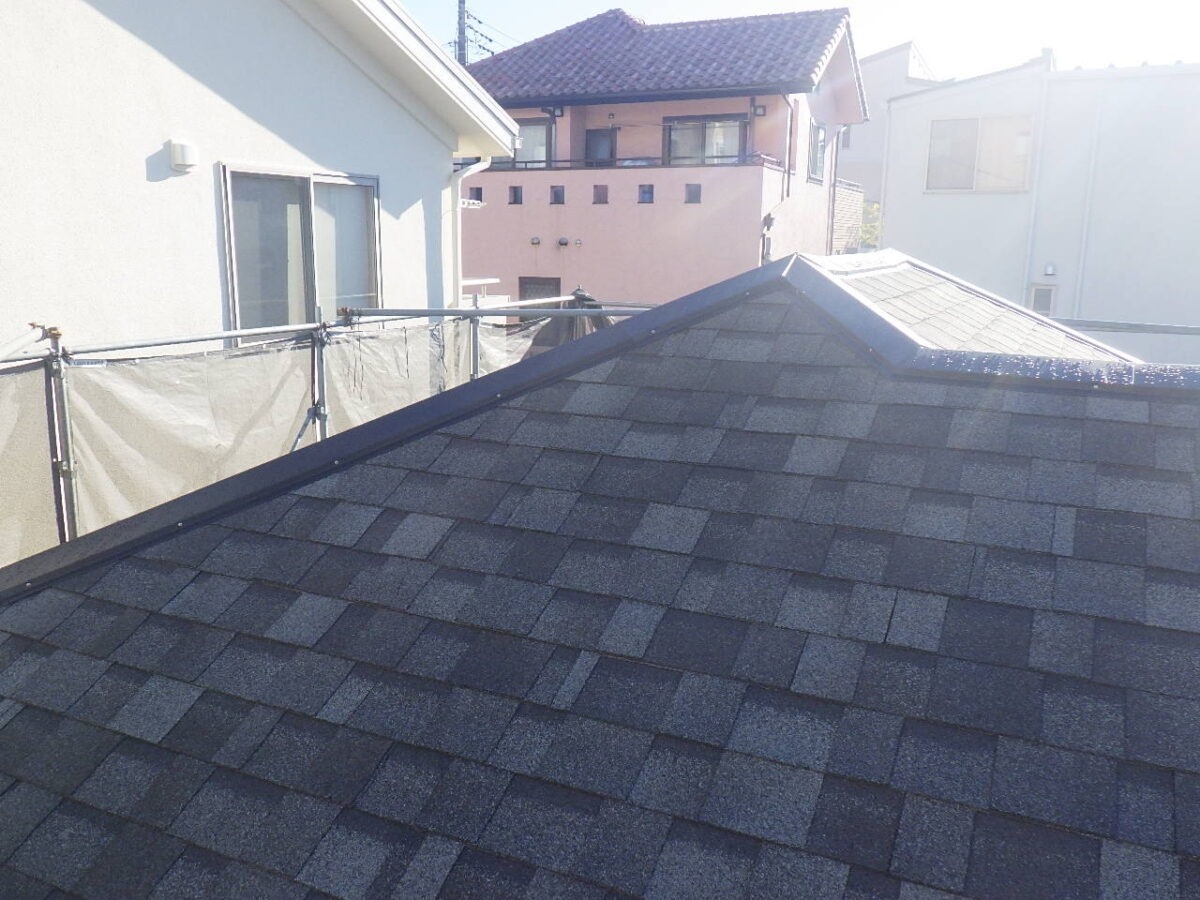 roof-wall-renovation-086 | 外壁塗装は神奈川県横浜市の塗装職人 カバー工事後の屋根と外壁