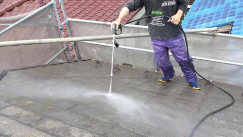 2013年6月27日　川崎市での外壁塗装：高圧洗浄