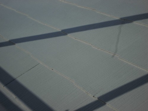 2014年1月20日　神奈川区白幡向町：屋根上塗り1回目完了2