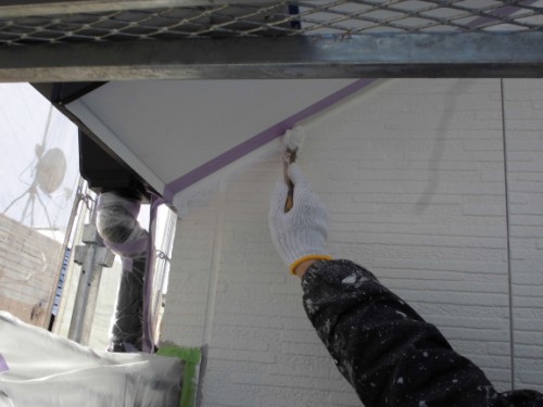 2014年1月23日　神奈川区白幡向町：2階外壁上塗りダメ込み