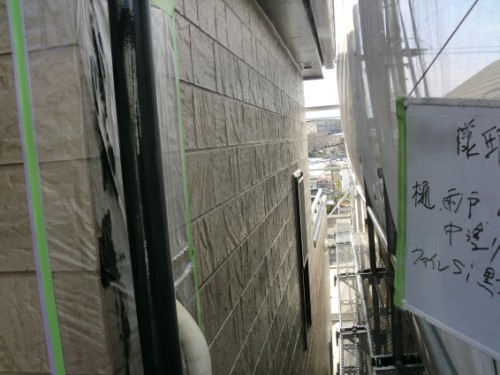 2014年2月22日　戸塚区南舞岡：雨樋中塗り完了