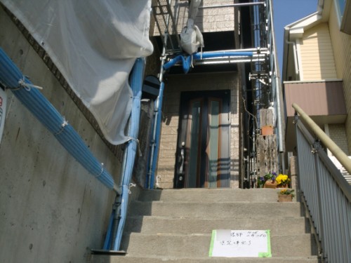 2014年2月25日　戸塚区南舞岡：塗装完了後の玄関付近
