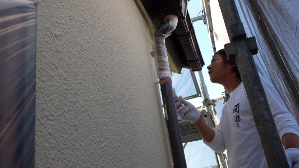 2013年7月7日 川崎市中原区外壁塗装・中塗り二回目