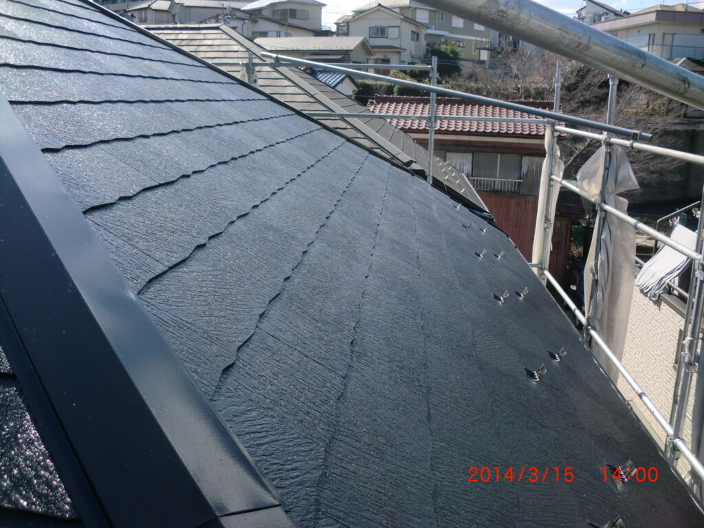 2014年3月15日 川崎市宮前区:屋根中塗り後