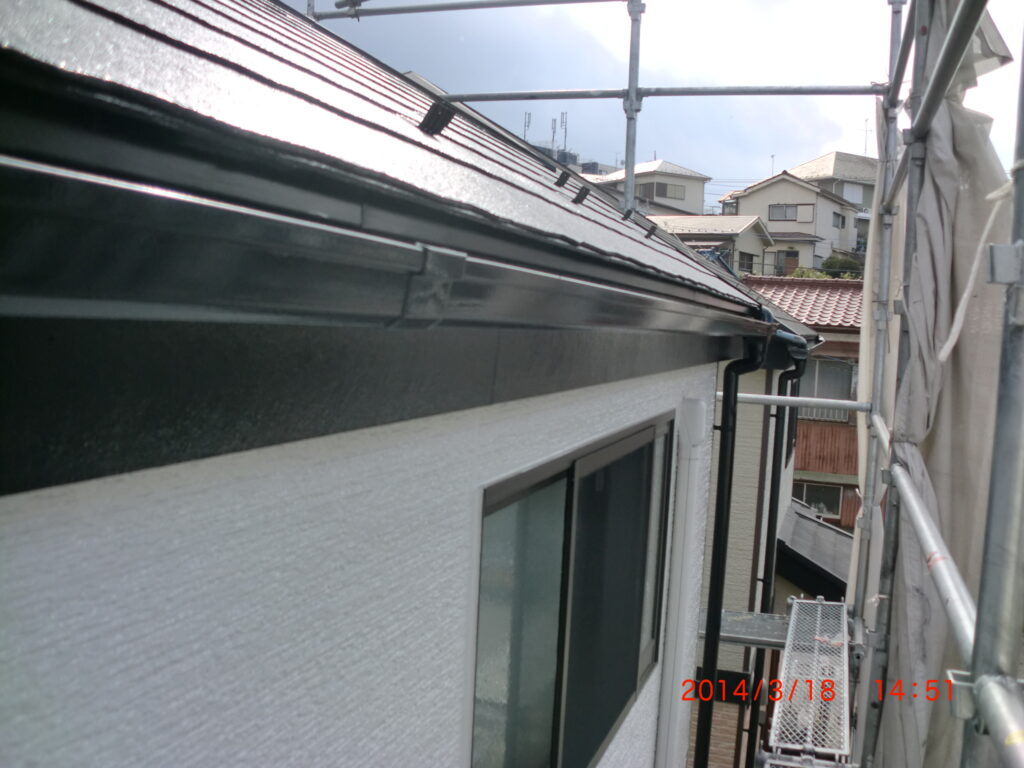 2014年3月18日 川崎市宮前区:付帯部上塗り後