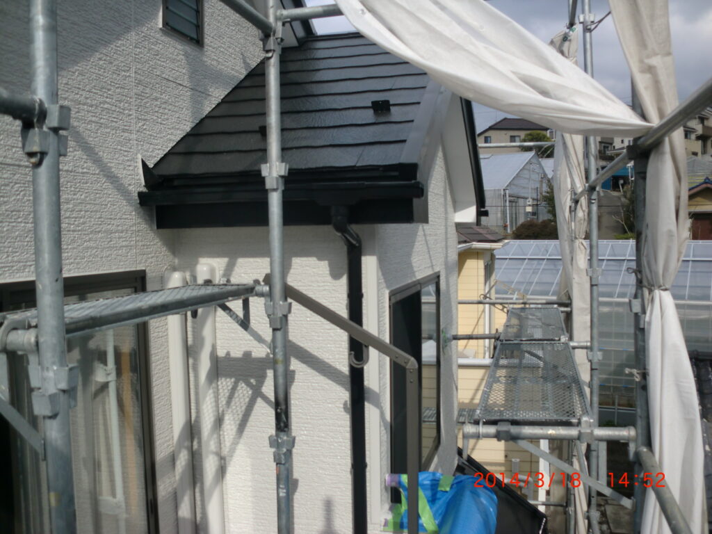 2014年3月18日 川崎市宮前区:メッシュシート巻き上げ