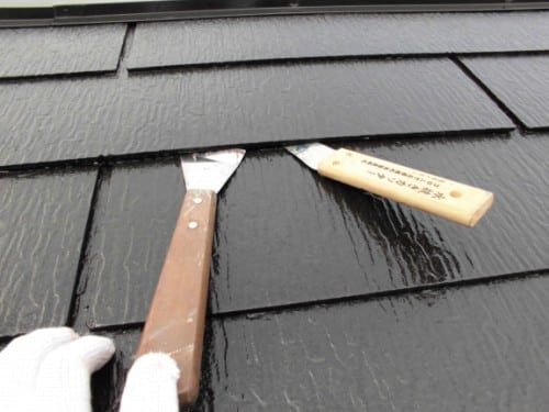 栄区での住宅塗装、屋根縁切りで雨漏り対策