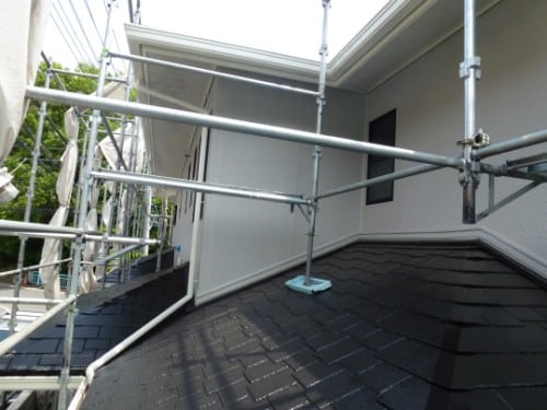 横浜市旭区での屋根塗装、破風仕上げで耐久性アップ