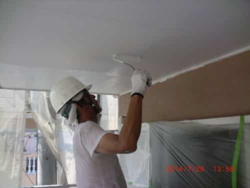 川崎市多摩区での塗装工事、破風と軒裏、雨樋塗装