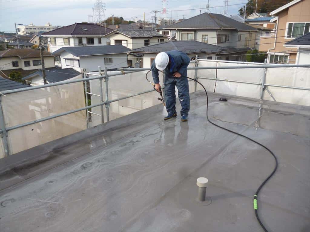 株式会社塗装職人 陸屋根の洗浄