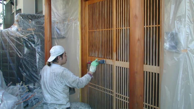 外壁塗装の塗装職人施工事例