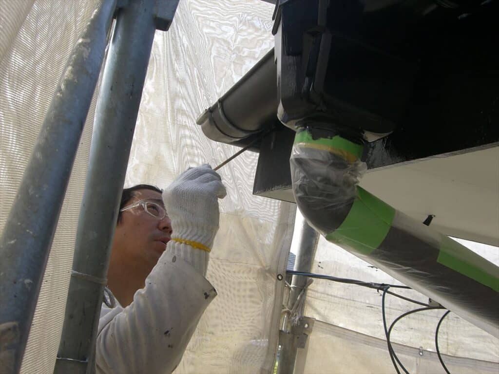 株式会社塗装職人 破風木部 塗装 目地刷毛
